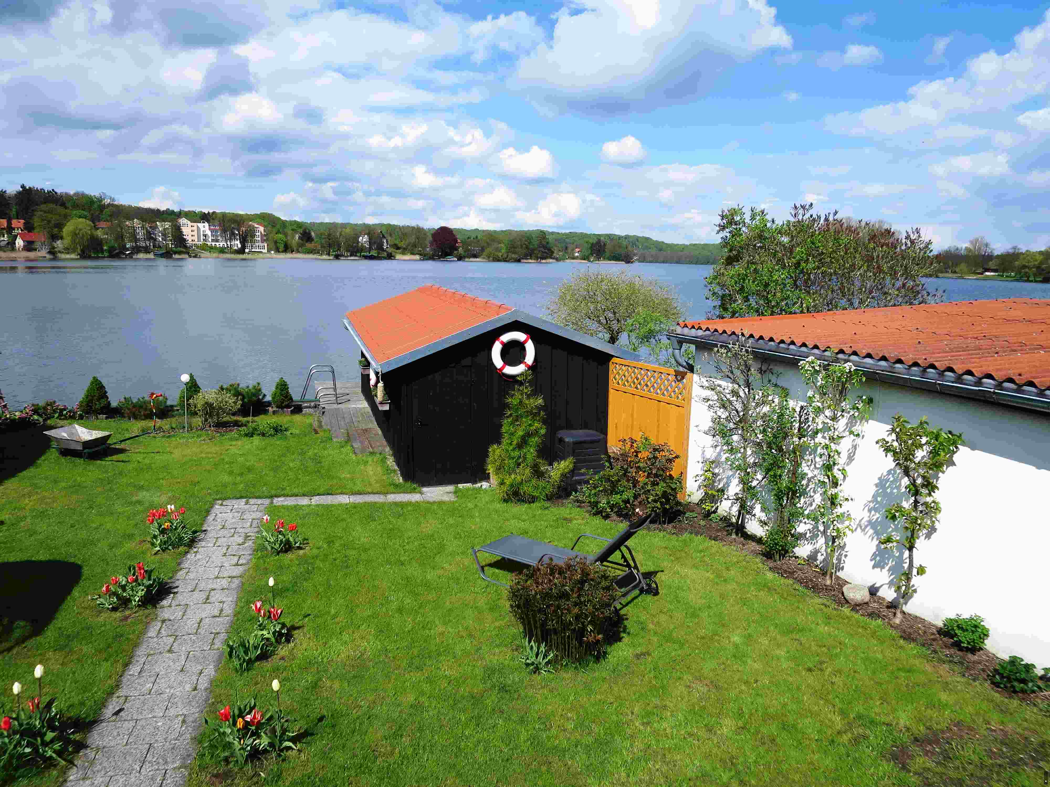 Zeitlos am Haussee - Das Ferienhaus in der Feldberger Seenlandschaft